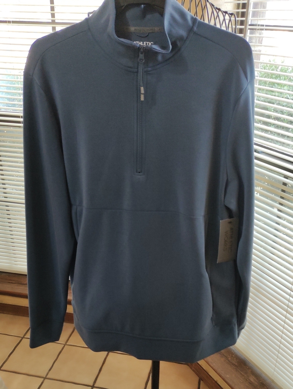 Men's Athletic Scuba  Quarter-Zip Dolphin